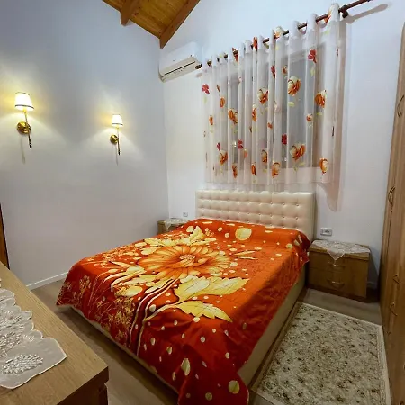 River Escape - Private Beach, Scenic View & Bbq Vila *