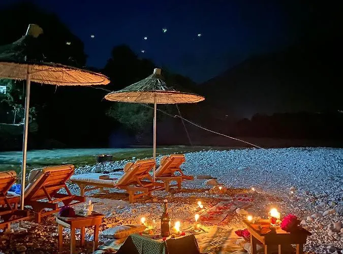 Villa River Escape - Private Beach, Scenic View & Bbq *