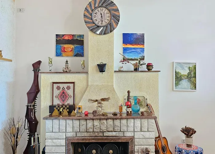 River Escape - Private Beach, Scenic View & Bbq Villa