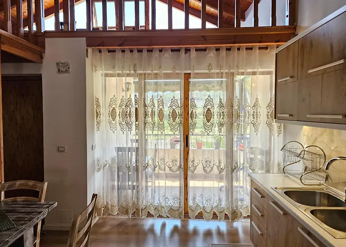 River Escape - Private Beach, Scenic View & Bbq Villa *