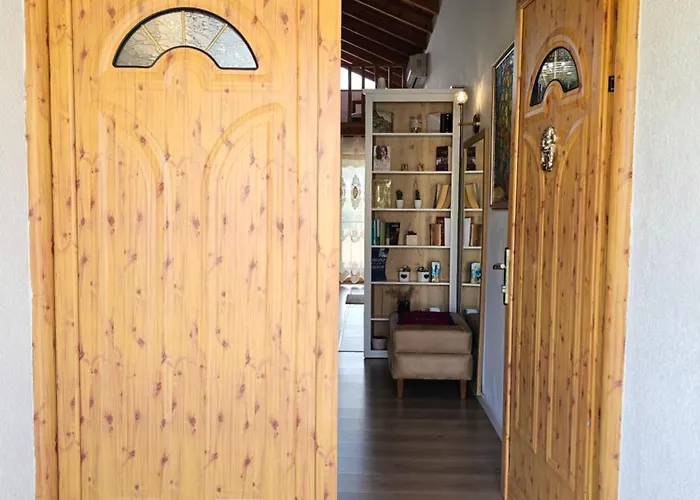 River Escape - Private Beach, Scenic View & Bbq *