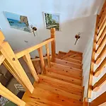 River Escape - Private Beach, Scenic View & Bbq Tepelene