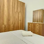 River Escape - Private Beach, Scenic View & Bbq