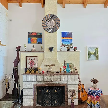 River Escape - Private Beach, Scenic View & Bbq Villa