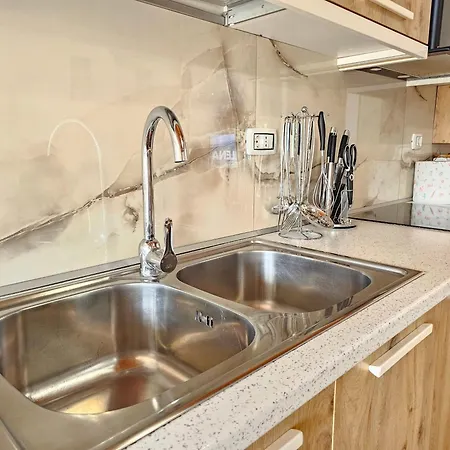 וילה River Escape - Private Beach, Scenic View & Bbq